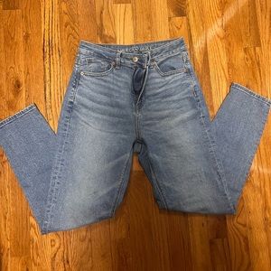AE 0 Short Mom Jean